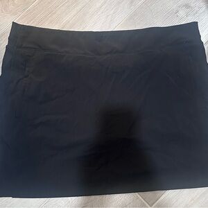 2 Members Mark Athletic Skorts